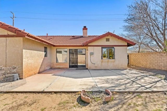 2037 W Avenue P8, Palmdale, CA 93551