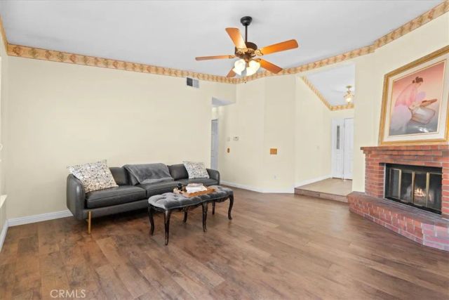 2037 W Avenue P8, Palmdale, CA 93551