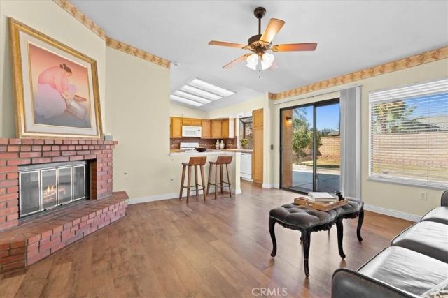 2037 W Avenue P8, Palmdale, CA 93551