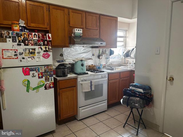 1447 S 9TH ST, Philadelphia, PA 19147