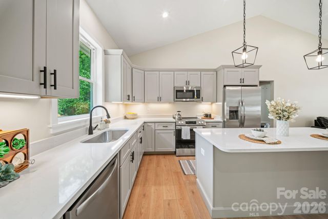 311 Farley Street, Waynesville, NC 28786