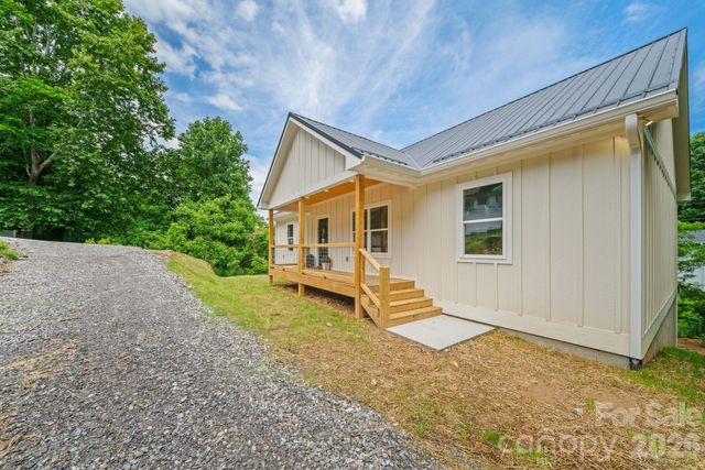311 Farley Street, Waynesville, NC 28786