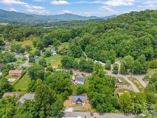 311 Farley Street, Waynesville, NC 28786