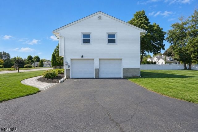 137 Hollywood Ave, Fairfield Twp., NJ 07004