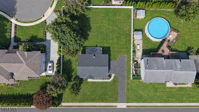 137 Hollywood Ave, Fairfield Twp., NJ 07004