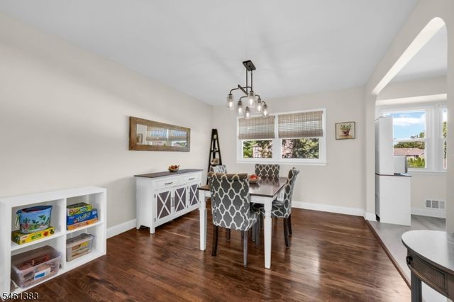 137 Hollywood Ave, Fairfield Twp., NJ 07004