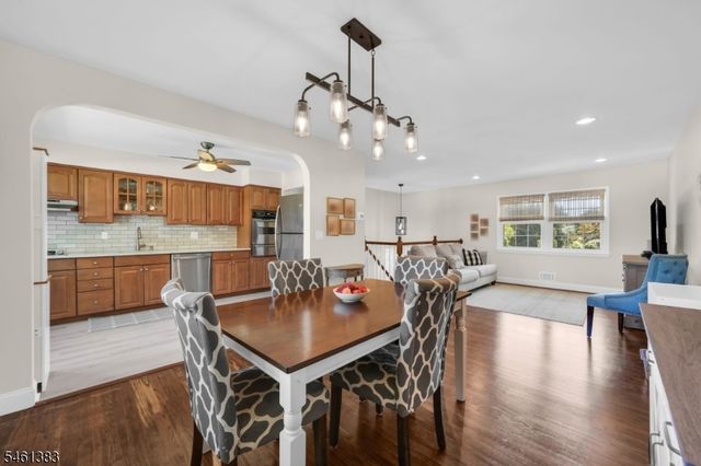 137 Hollywood Ave, Fairfield Twp., NJ 07004