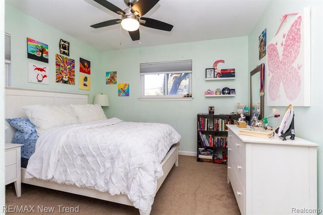 33146 Lyndon Street, Livonia, MI 48154