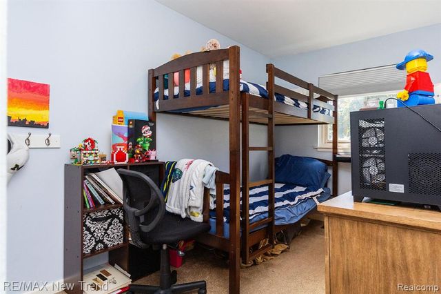 33146 Lyndon Street, Livonia, MI 48154