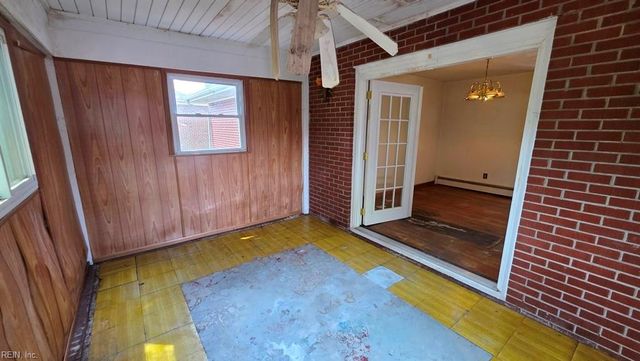 504 Winona DR, Hampton, VA 23661