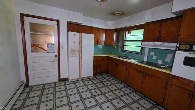 504 Winona DR, Hampton, VA 23661