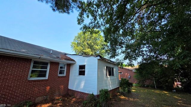 504 Winona DR, Hampton, VA 23661