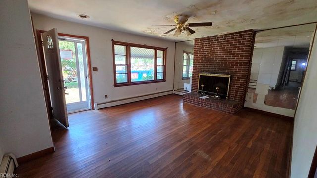 504 Winona DR, Hampton, VA 23661