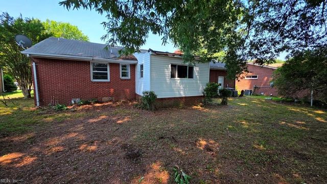 504 Winona DR, Hampton, VA 23661