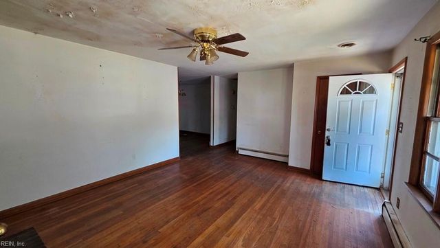 504 Winona DR, Hampton, VA 23661