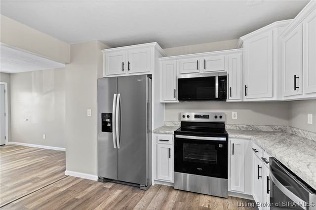 230 S 4th Street, Austin, IN 47102