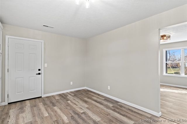 230 S 4th Street, Austin, IN 47102