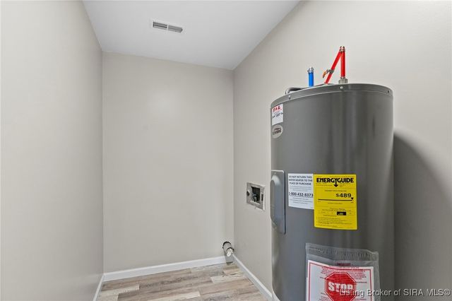 230 S 4th Street, Austin, IN 47102