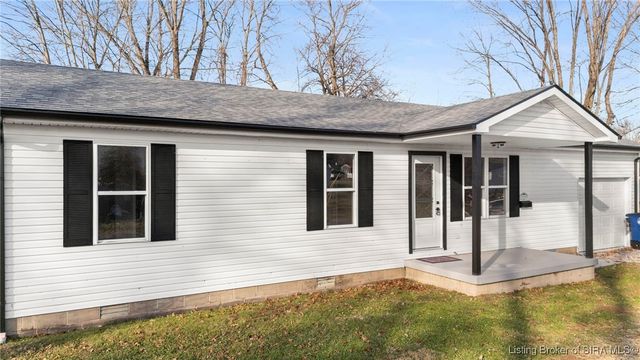 230 S 4th Street, Austin, IN 47102