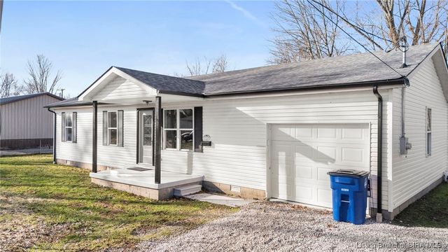 230 S 4th Street, Austin, IN 47102