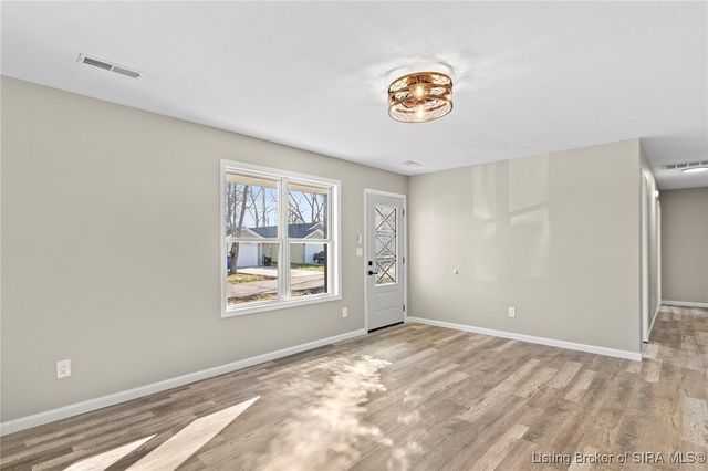 230 S 4th Street, Austin, IN 47102