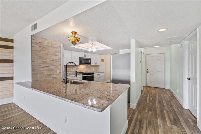 102 Riverside Drive 203, Cocoa, FL 32922