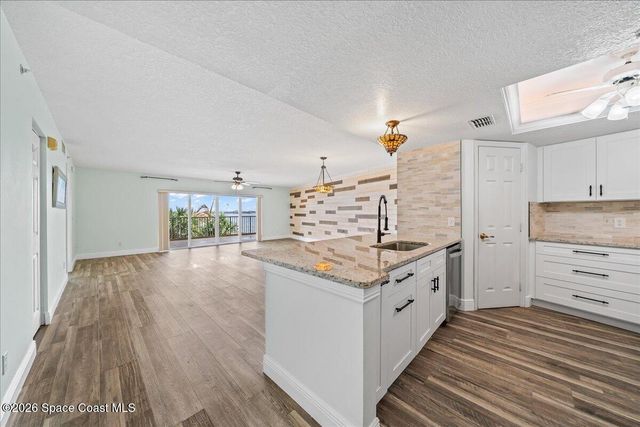 102 Riverside Drive 203, Cocoa, FL 32922