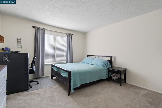 14 El Capitan Ln, Antioch, CA 94509