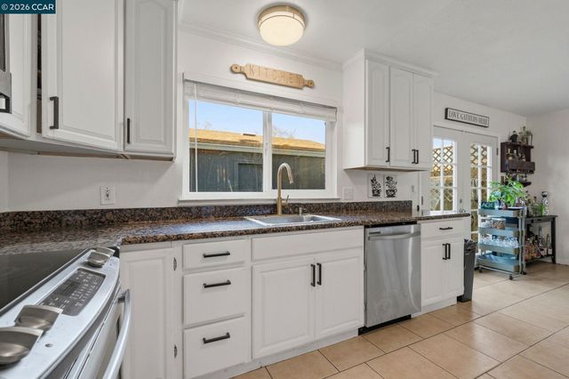14 El Capitan Ln, Antioch, CA 94509
