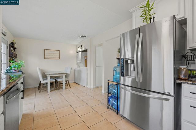 14 El Capitan Ln, Antioch, CA 94509