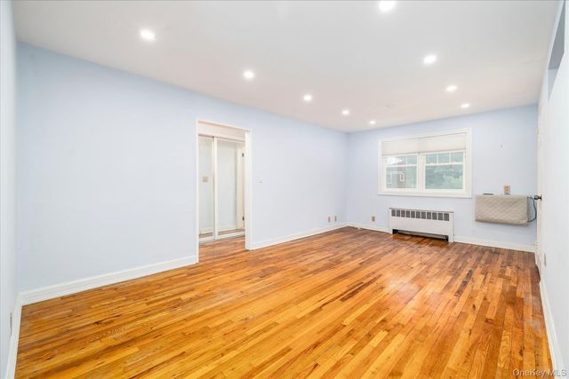 22930 Kingsbury Avenue upper, Oakland Gardens, NY 11364