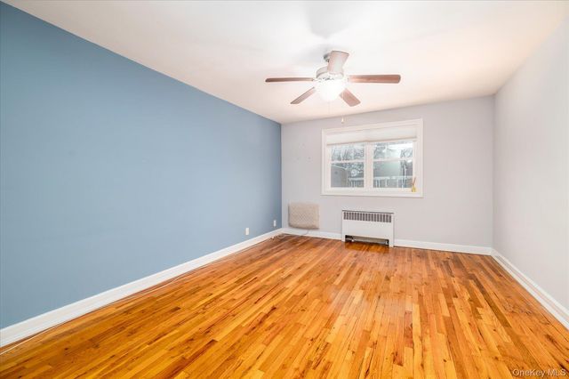 22930 Kingsbury Avenue upper, Oakland Gardens, NY 11364