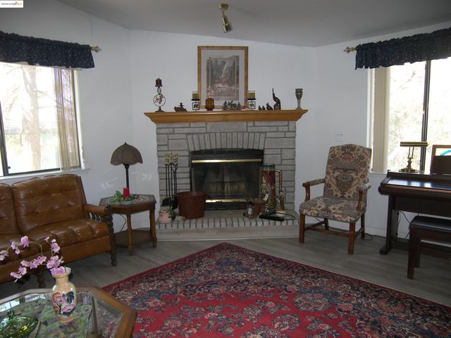 22690 Hidden Hollow Rd., Groveland, CA 95321