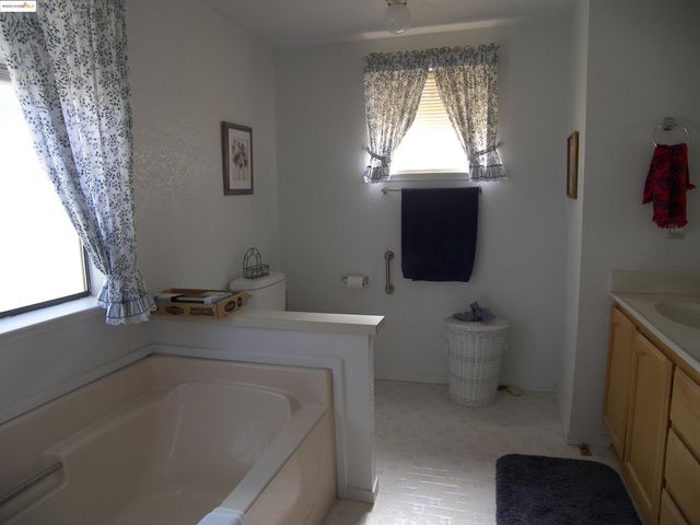 22690 Hidden Hollow Rd., Groveland, CA 95321