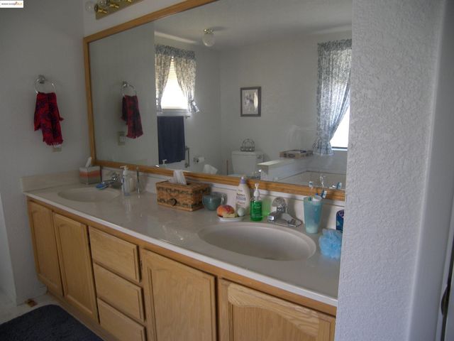 22690 Hidden Hollow Rd., Groveland, CA 95321