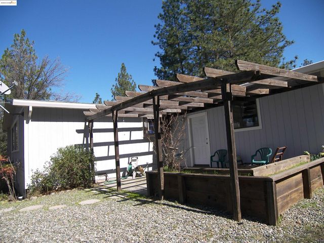 22690 Hidden Hollow Rd., Groveland, CA 95321