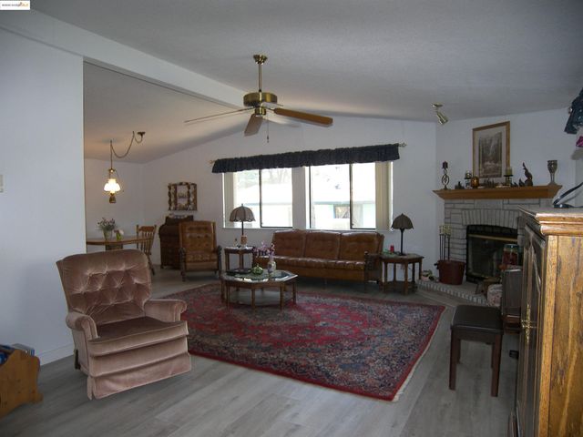 22690 Hidden Hollow Rd., Groveland, CA 95321