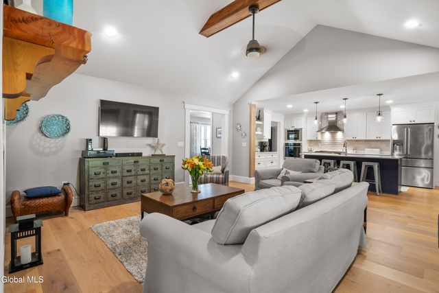 20 Sanford Lane, Kingsbury, NY 12804