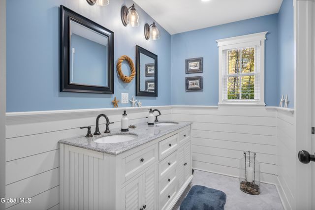 20 Sanford Lane, Kingsbury, NY 12804