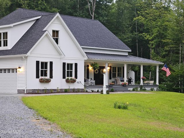 20 Sanford Lane, Kingsbury, NY 12804