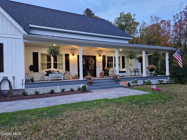 20 Sanford Lane, Kingsbury, NY 12804