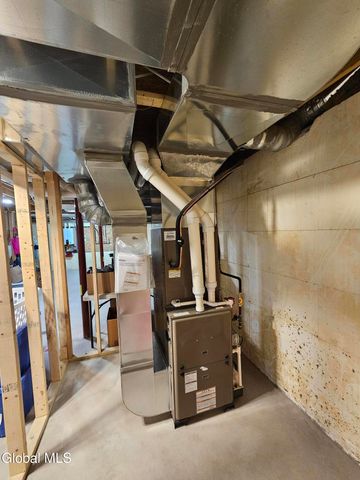 20 Sanford Lane, Kingsbury, NY 12804