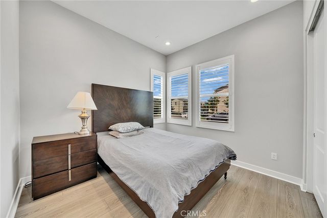 220 Amber Oak, Lake Forest, CA 92630