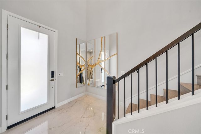 220 Amber Oak, Lake Forest, CA 92630