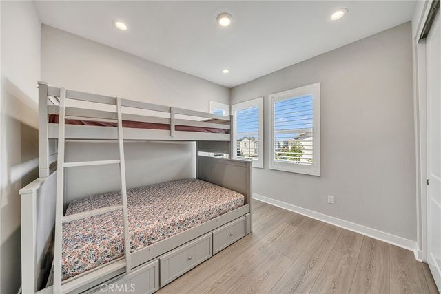 220 Amber Oak, Lake Forest, CA 92630