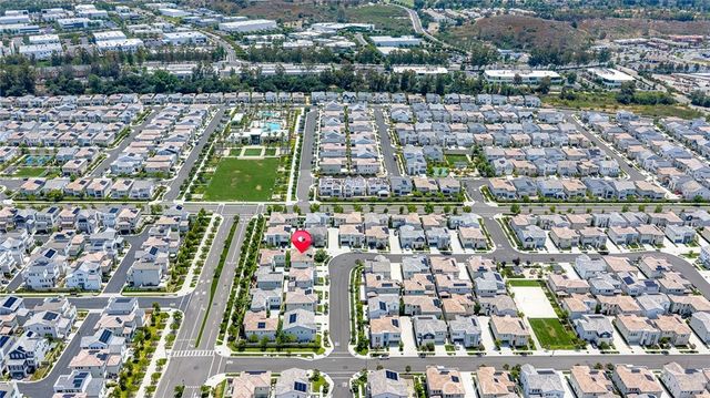 220 Amber Oak, Lake Forest, CA 92630
