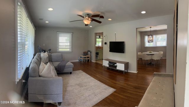 445 Brookside Avenue, Oakhurst, NJ 07755