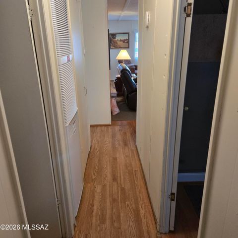 5802 W Box R Street, Tucson, AZ 85713