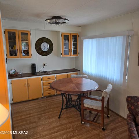 5802 W Box R Street, Tucson, AZ 85713