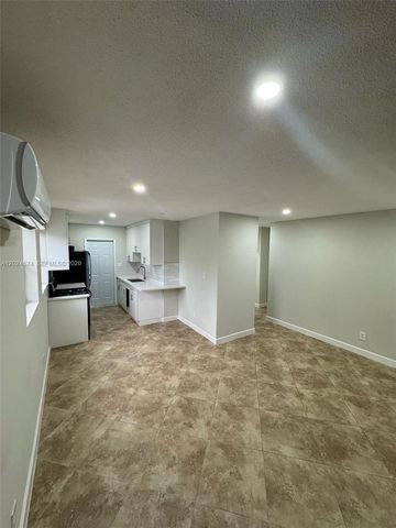813 SW 29th Street, Fort Lauderdale, FL 33315